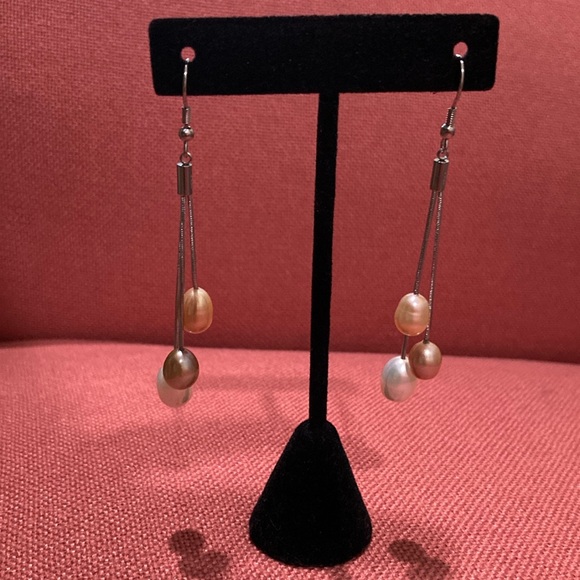 Pearls in Stainless - Picture 3 of 8